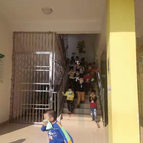 2020年秋学期柳城县柳侨幼儿园安全教育日