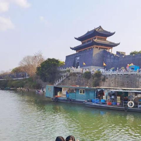 郁孤台下清江⽔ 八境台前春水生（赣闽行之七 江西赣州）
