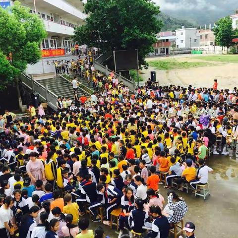 双华镇第一小学2019年“悦读•为祖国喝彩”朗诵比赛活动