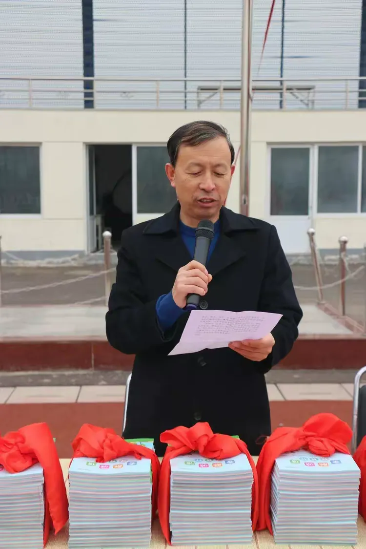 忻州市金融知识进校园活动在定襄一波中学举行启动仪式