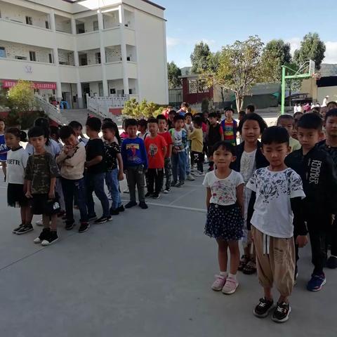 科学做好入学准备——我与小学零距离（九龙中心幼儿园大班幼小衔接活动）