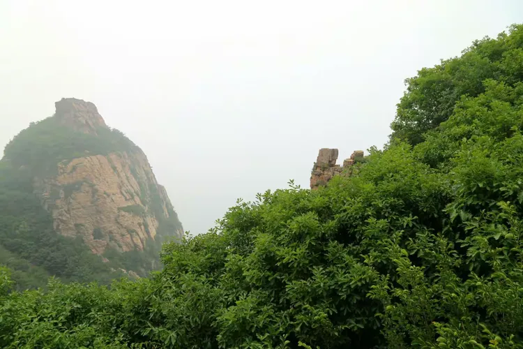 辽西最高峰,凌源红石山!