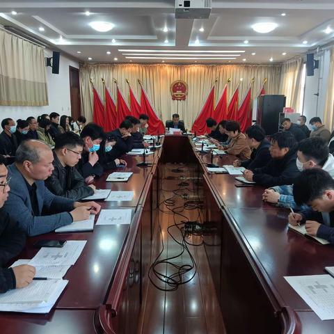 区委常委、常务副区长张守栋主持召开全区住户调查工作会议