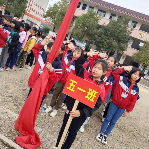“恰同学少年，风华正茂”——木金乡中心小学开展秋季阳光运动会              木金乡中心小学 10月28日