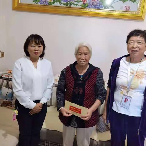 情暖“重阳”慰问“五老”