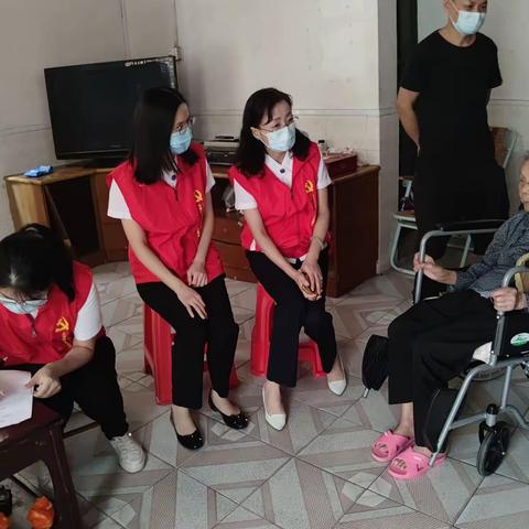 温暖社保情暖重阳 光明社保分局走访慰问辖区老人