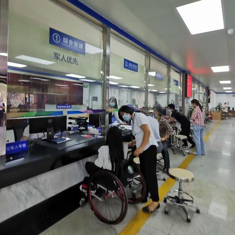 光明社保分局开启“一对一”绿色通道解民忧