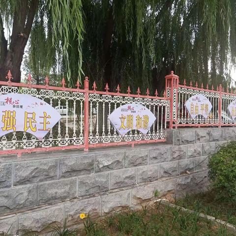 小手拉大手，共建文明城——花园小学创城活动花絮