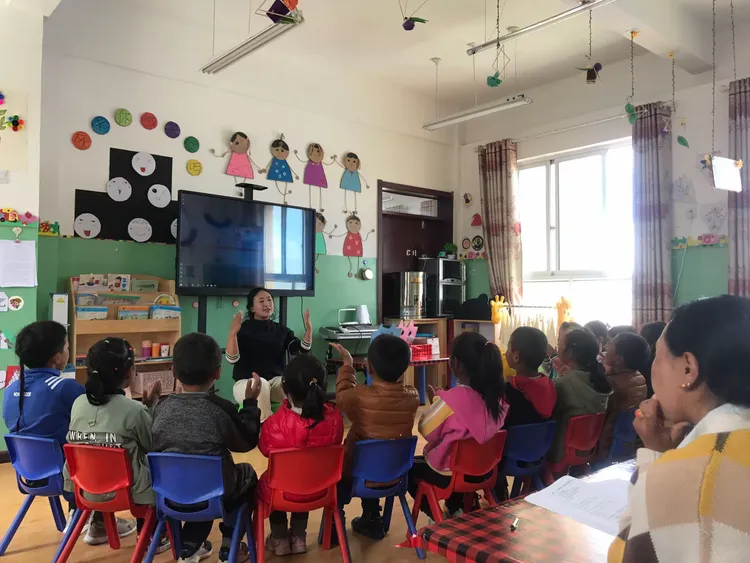 幼儿园丰富多彩的教学活动