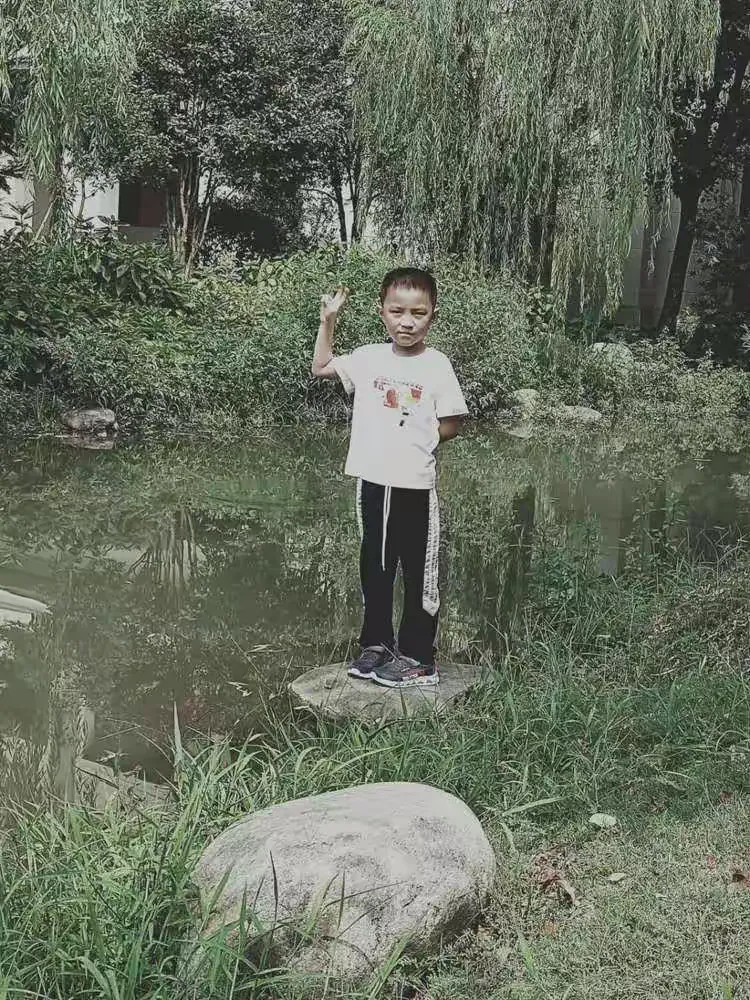 内敛沉稳 神墨小学员 程驰