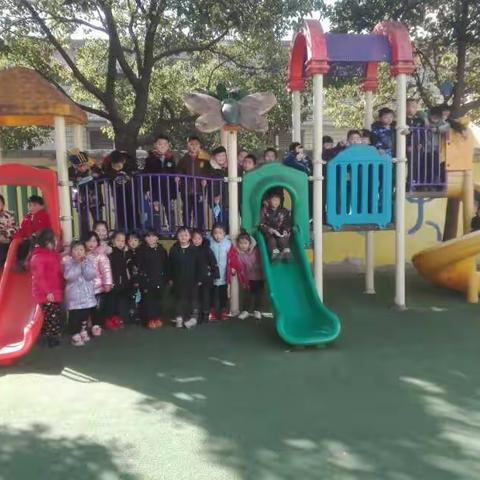 金华镇第一中心幼儿园大五班—我们的快乐时光