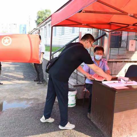 设备租赁站团委开展双爱夏季送“清凉”活动