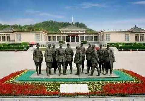 “接受革命教育    传承红色基因”一一潞州区实验中学117、118班孩子们进行网游八路军太行纪念馆活动