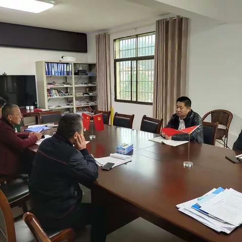 抚州市市场监督管理局党委委员姜苇来到奥村视察脱贫攻坚工作进展情况