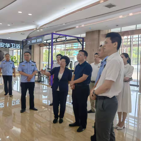 省委组织部部务委员、研究室（政策法规处）主任饶荣诚深入红星美凯龙“小个专” 党建示范点参观指导