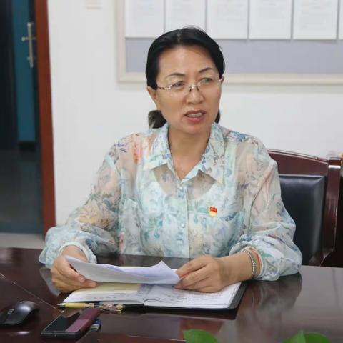 学党史、悟思想、办实事、开新局 ——唐徕回中宝湖校区专题组织生活会