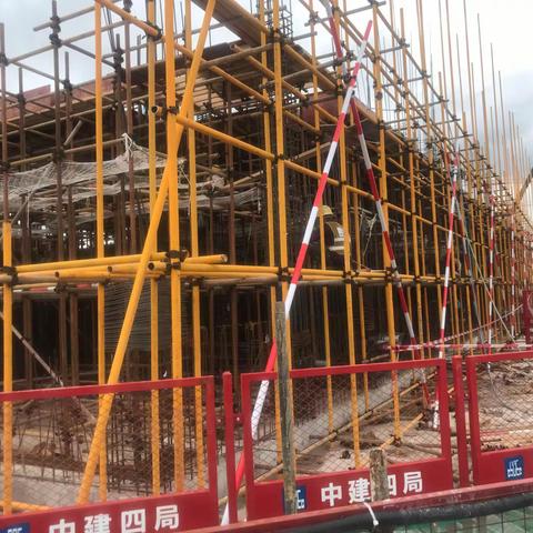 会展湾一期2019年8月30日上午现场施工作业情况:（副本）