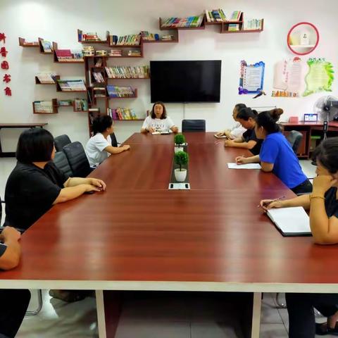 朴屯街道岫岩社区严阵以待做好台风“巴威”防御工作