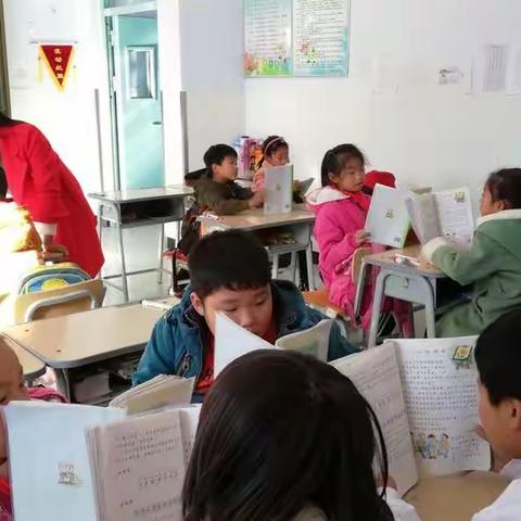 携手前进，做幸福教师 ——王土房小学骨干教师示范课活动