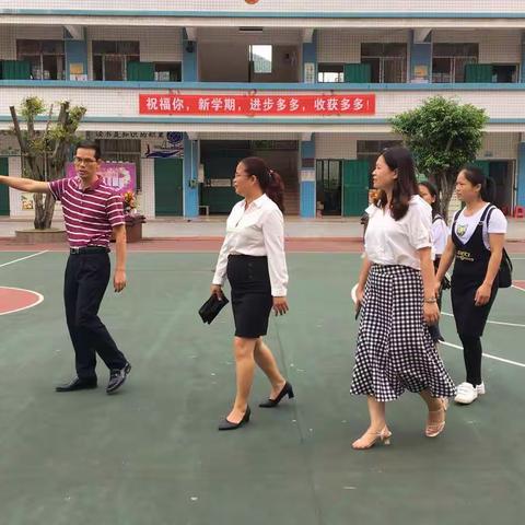 手拉手，共成长                                   --云浮市第五小学鹏石校区与云浮市第五小学交流学习