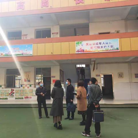 市教育局疫情防控检查组莅临我校检查指导新冠肺炎疫情防控工作和开学复课准备工作