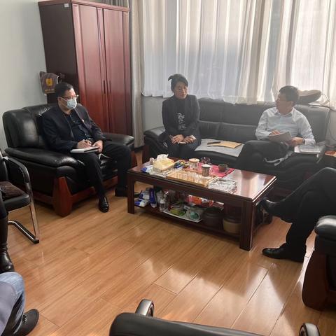 大船稳航鞍行总部高瞻远瞩定方向，小兔快跑南台支行凝心聚力忙落实