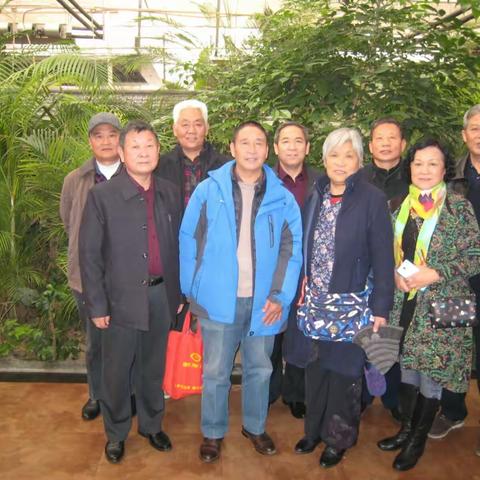 战友相聚金色港湾