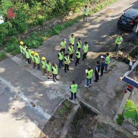 市交通运输局坪山管理局组织日常养护单位进行石葵路侧边坡塌方应急演练