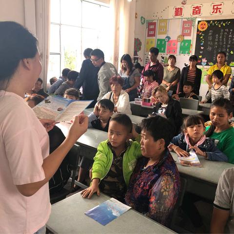 “放飞梦想，我们上学啦！”——河上小学学校迎接一年级新生入学