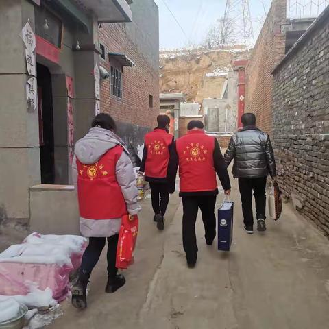 巩义市司法局开展走访慰问道德模范活动