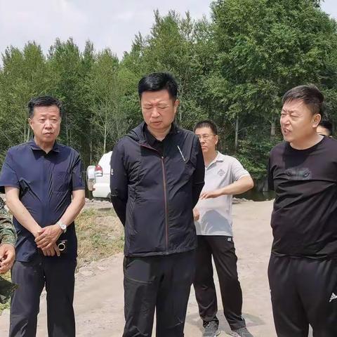 富区政府副区长马力召开24小时驻堤工作会议