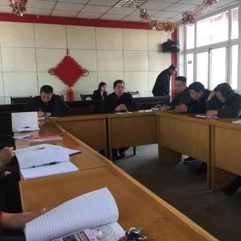 2月26日，郊区物价局组织召开学习交流工作研讨例会