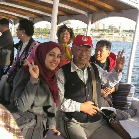 红海边上的明珠———埃及洪加达旅游度假区整个度假区内有五个泳池供不同要求的旅客游泳，设备齐全，爽爽爽。