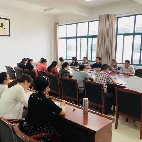 同舟共济谋新篇，砥砺前行聚人心——新区实验学校召开新学期教代会会议