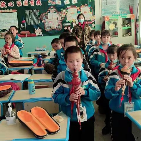 缤纷社团，乐享童年——伊宁市第二十五小学二年级社团纪实