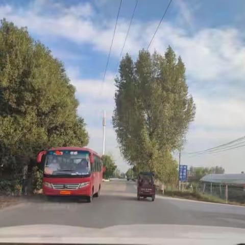 红色班车再见，18路公汽你好！