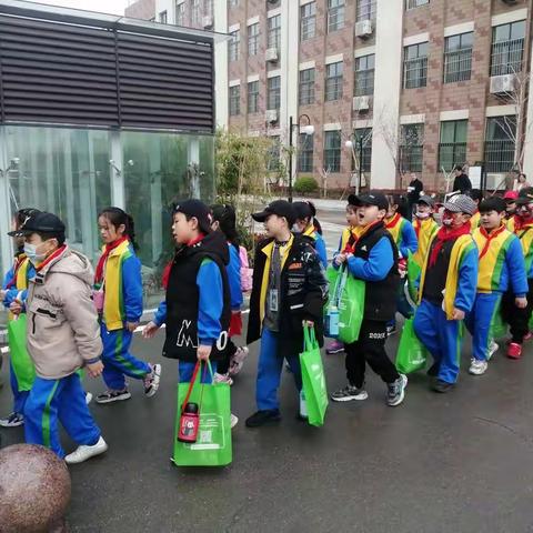三年级九班综合实践活动