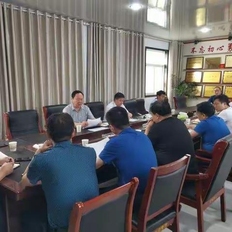 滑县召开路域环境治理现场工作会议