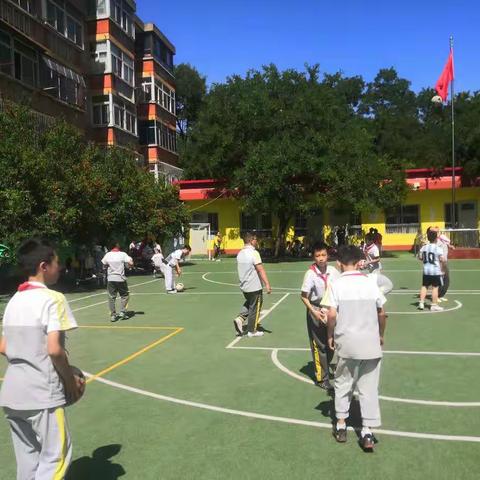 阳光足球———建三小学社团活动（男子足球）