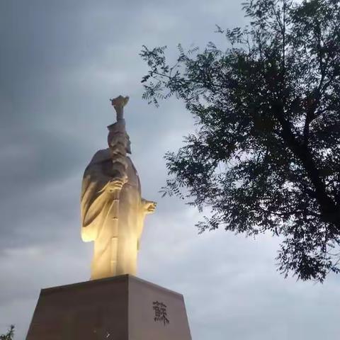 暴风雨前的平静。