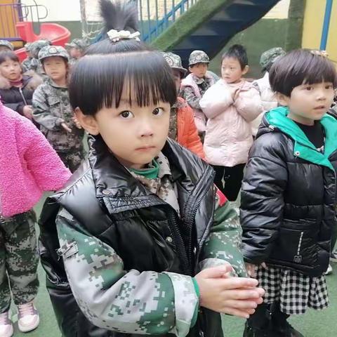 和政县快乐如家幼儿园中一班十一月份精彩瞬间
