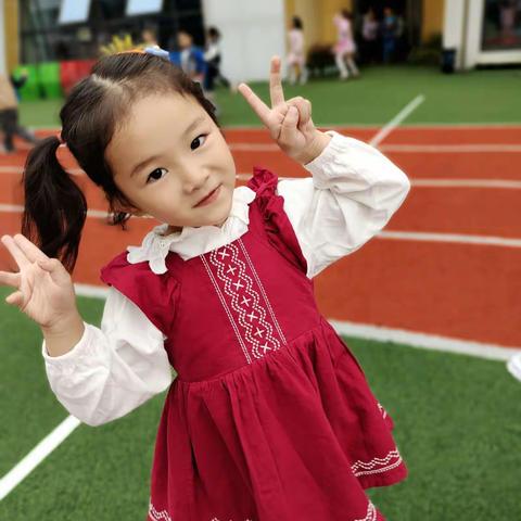 爱智银杏幼儿园小一班❤️卿熙悦成长记录