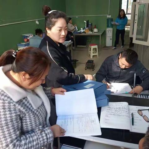 底张街道应急管理科对幸福里四期一标段工地进行检查