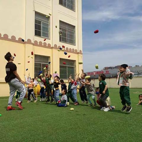 小三班！阳光体育《丢炸弹💣》