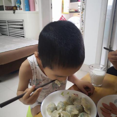 不辜负在最好的时光里，遇见美食的精致