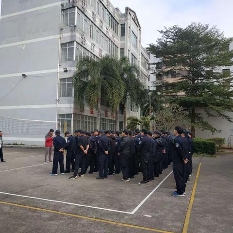 区治安联防大队召开周一例会