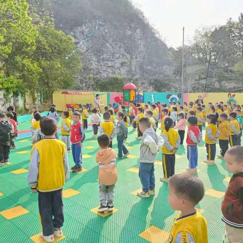 缅怀革命先烈，传承红色精神——麻尾镇红苹果幼儿园清明祭英烈活动