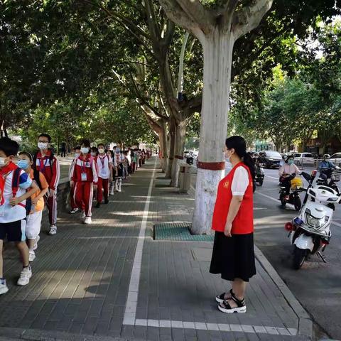 东门小学总校区5.30—6.3教育教学常规工作纪实