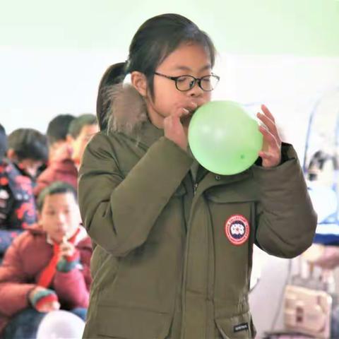 Happy New Year!——六4迎元旦活动掠影。