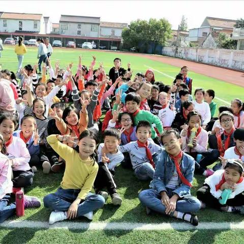 一路向前——四(1)障碍跑接力记录